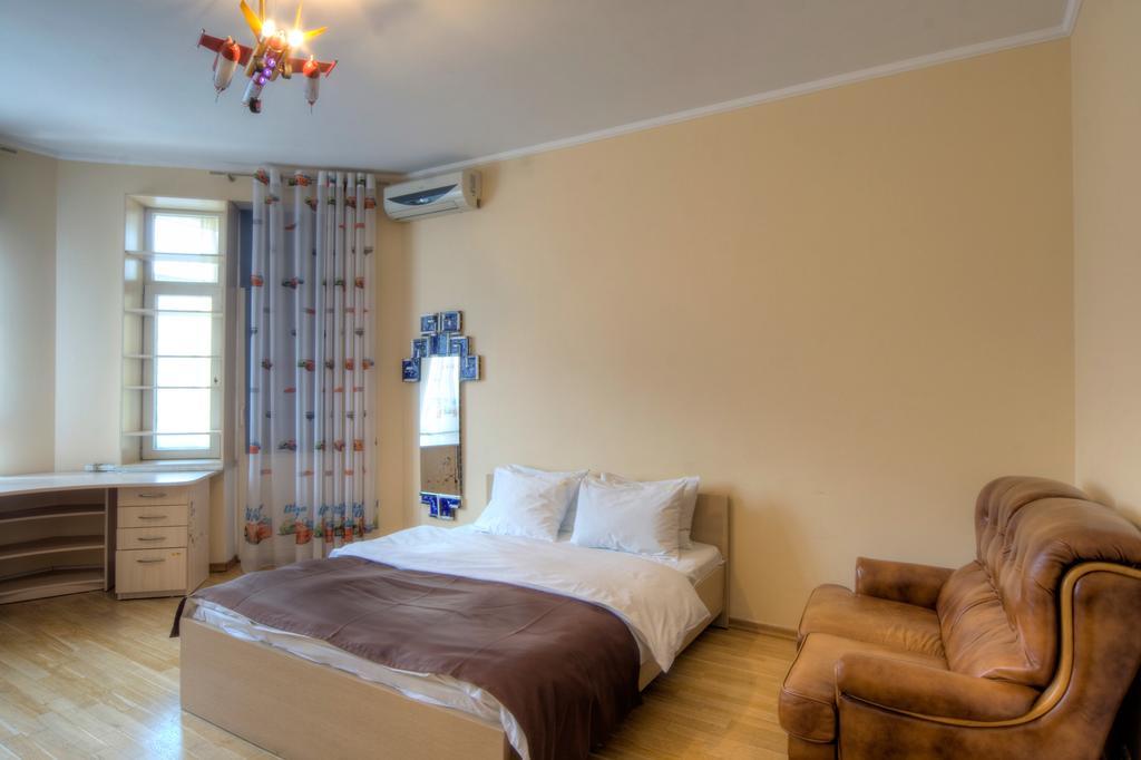 Apartment Bestkievapartment *